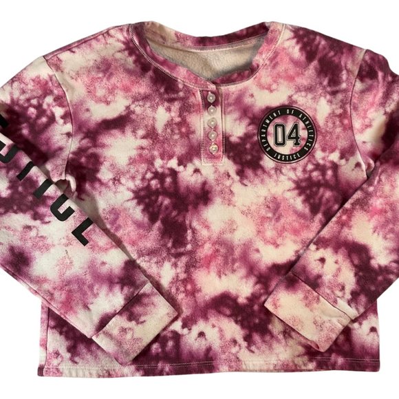 👣 5/$25 - Pink/Burgundy Tie Dye Print Crop Sweatshirt w/ Button Neck Detail - Picture 1 of 1